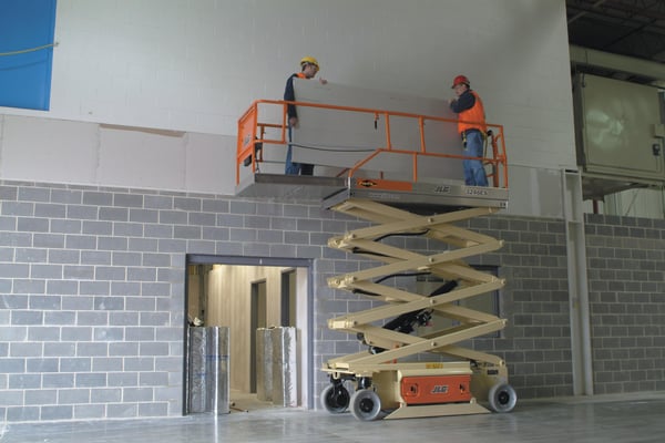 Scissor Lift Rentals - Phoenix, AZ in Maricopa County | BigRentz