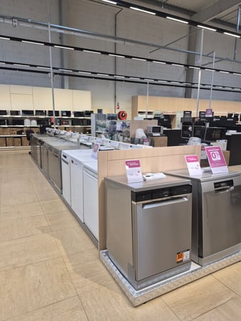 Espace Lave vaisselle pose libre 60cm WHIRPOOL / HISENSE / GORENJE / ELECTROLUX / MIELE / BOSCH / NEFF / ASKO / BEKO