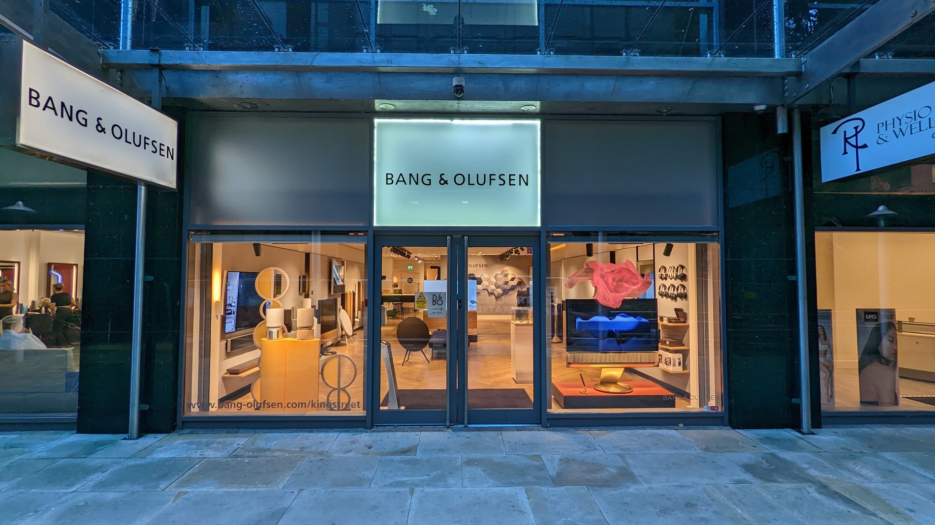 krone strøm lidelse Bang & Olufsen : Luxury home sound systems in Manchester