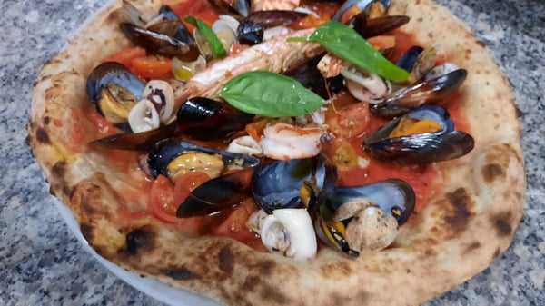 La Tavernetta Agno - pizza frutti di mare
