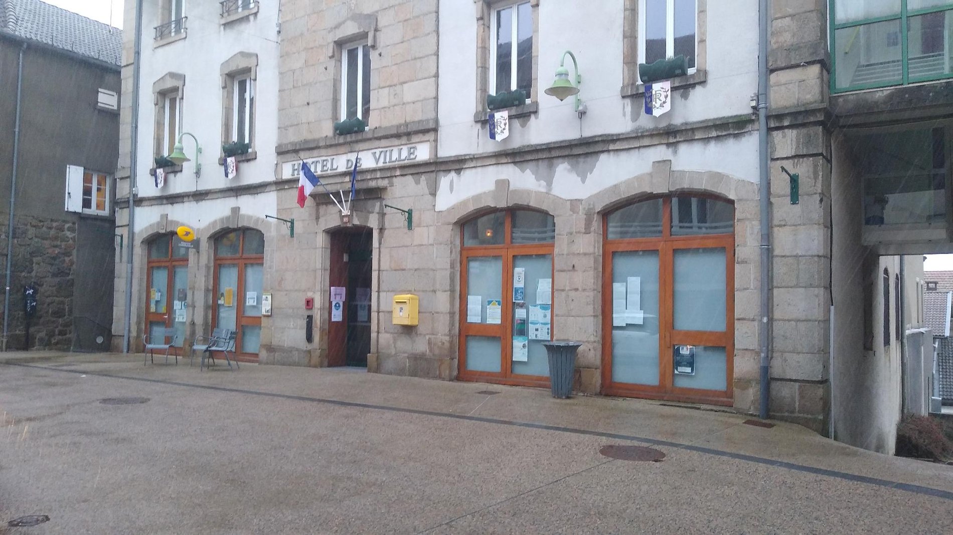 Photo du point La Poste Agence Communale ST AGREVE Mairie