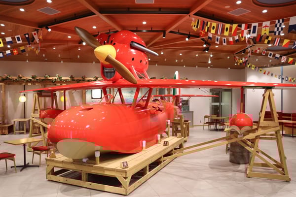 「サボイアS-21」の木製アート作品