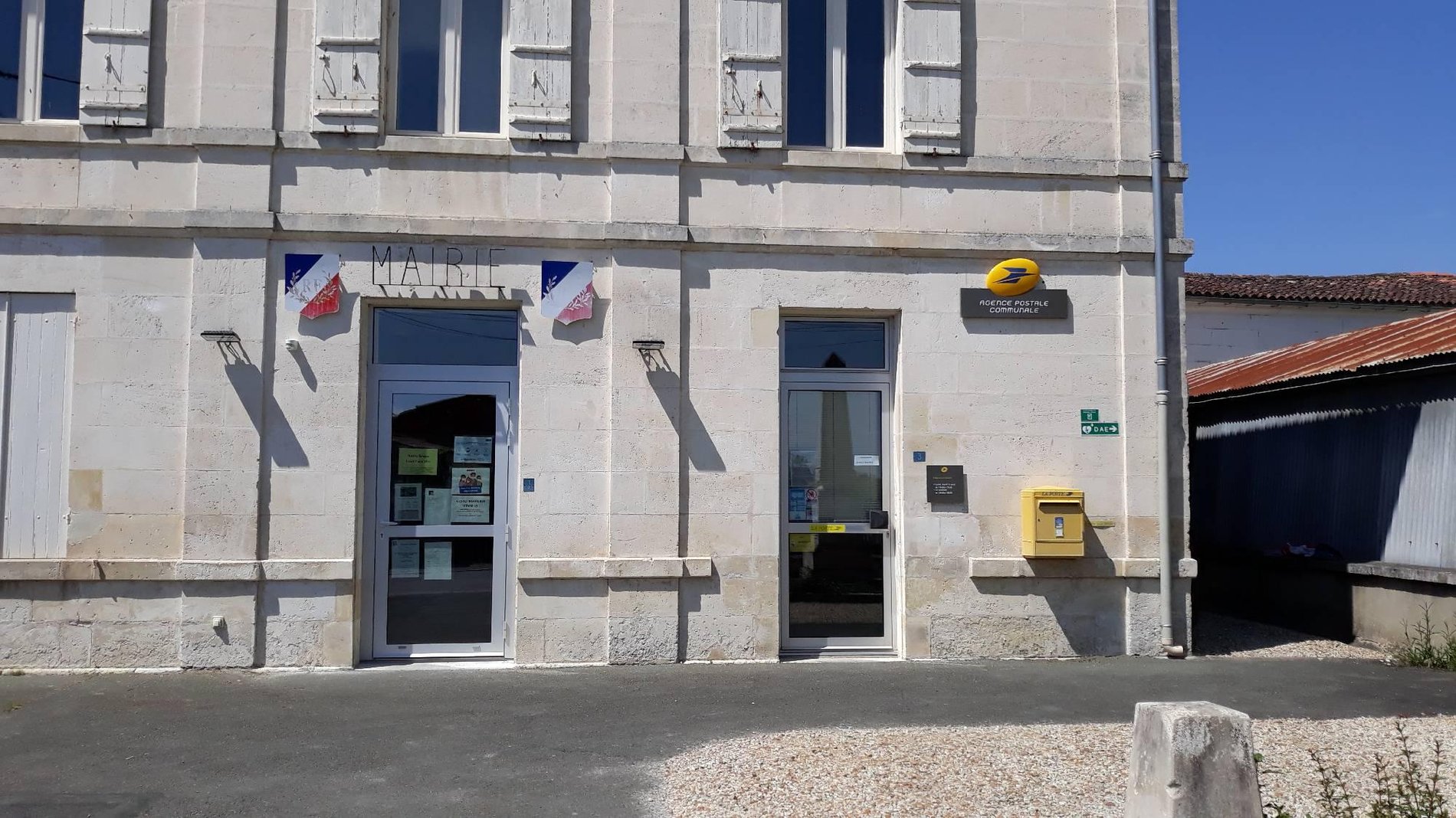 Photo du point La Poste Agence Communale BRIVES SUR CHARENTE Mairie