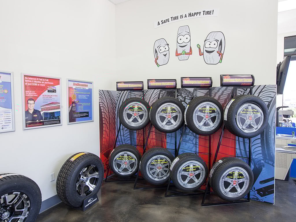 Tire Discounters Wesley Commons tires, alignment, brakes, autoglass