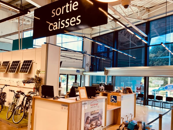 Nouveau pôle services : caisses, SAV et retrait chez  Boulanger Le Havre - Montivilliers