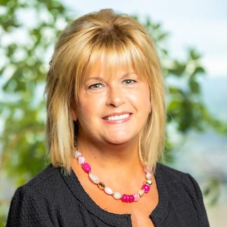 Photo of Diane Roberts