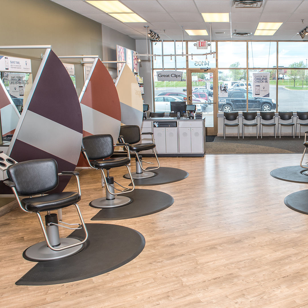 Great Clips Hair Salon In Mira Mesa Ca Village At Mira Mesa