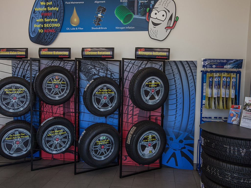 Tire Discounters Bardstown tires, alignment, brakes, autoglass in