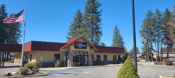 Exterior image of First Interstate Bank in Post Falls, Idaho.