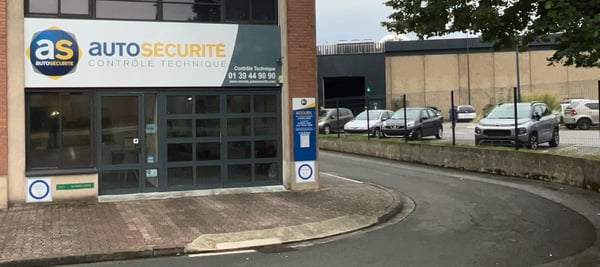 Contrôle technique VOISINS LE BRETONNEUX