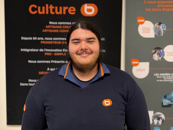 Ryan, conseiller service client