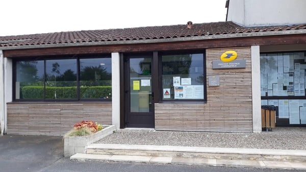 Photo du point La Poste Agence Communale MERPINS Mairie