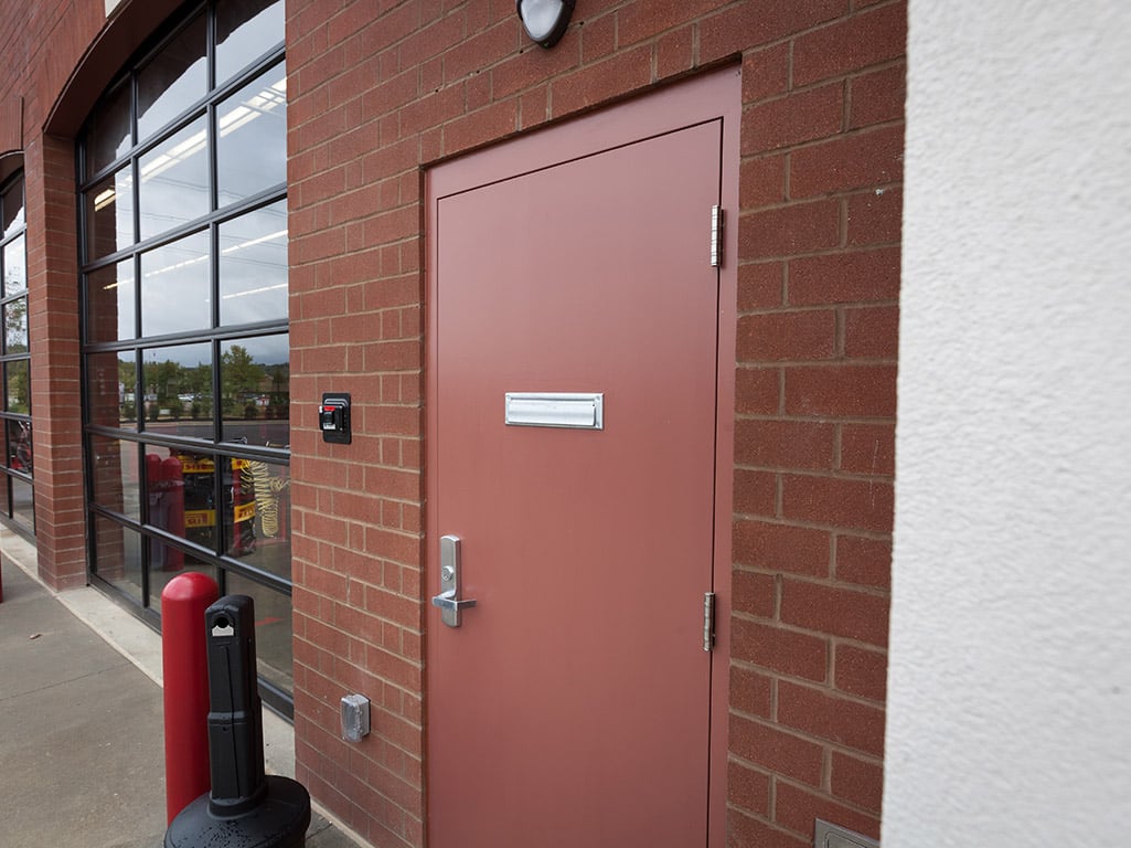 Tire Discounters Brentwood East tires, alignment, brakes, autoglass