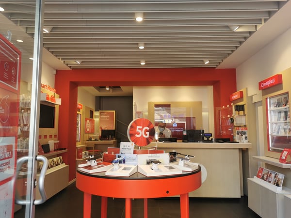 Vodafone Store | Viale Libia