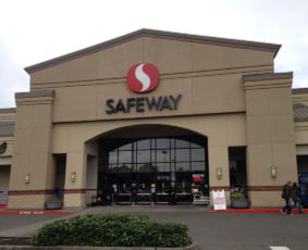 Safeway Store Front Picture at 1725 Pacific Ave in Woodland WA