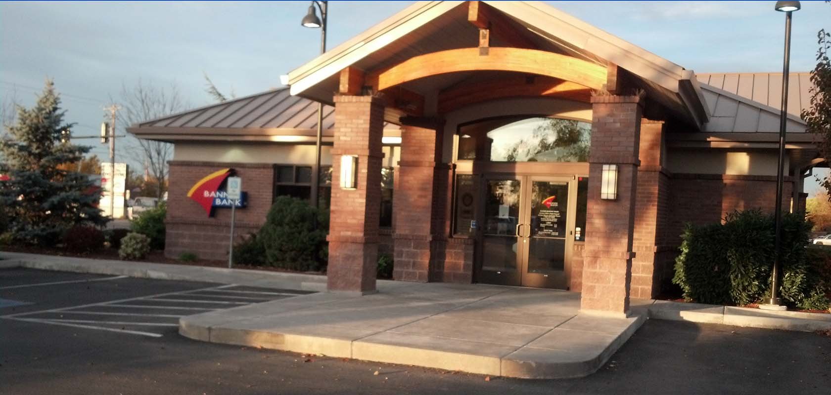 Banner Bank Meridian Personal & Business Banking Solutions in Meridian, ID