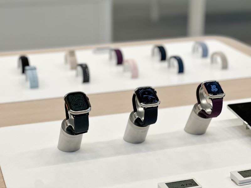 Le haut de gamme des montres connectés sont à retrouver au magasin Boulanger Avignon Le Pontet. En effet, les Apple Watch  continuent d'évoluer avec des fonctions avancées telles que le suivi de la santé, la mesure de l'ECG, et bientôt la surveillance de la pression artérielle et de l'apnée du sommeil (Apple 2024).