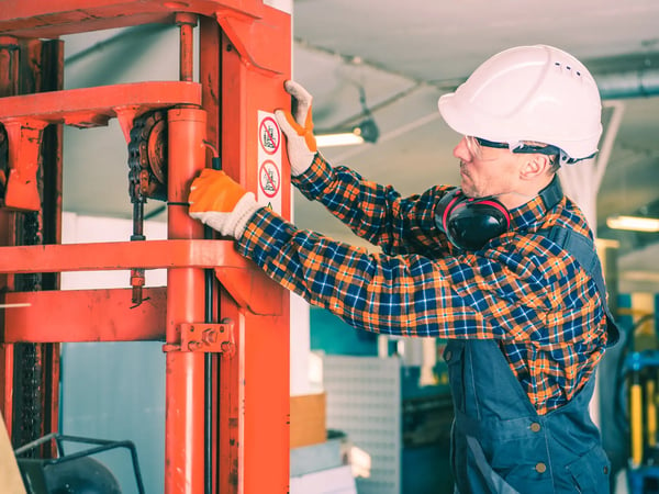 Forklift Maintenance 101: Benefits, Frequency and Cost