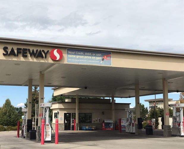 Safeway Fuel Station Store Front Picture - 171 W Mineral Ave in Littleton CO