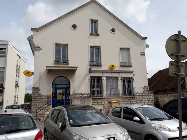 Photo du point La Poste MIREBEAU SUR BEZE