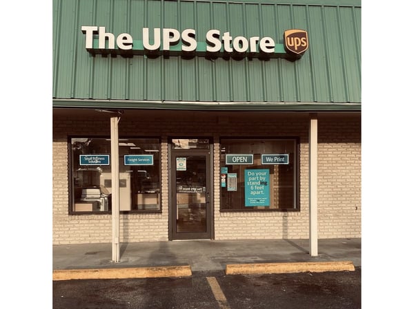 Fachada de The UPS Store LAKEVIEW, NEW ORLEANS