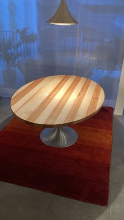 table ovale en frêne huilé