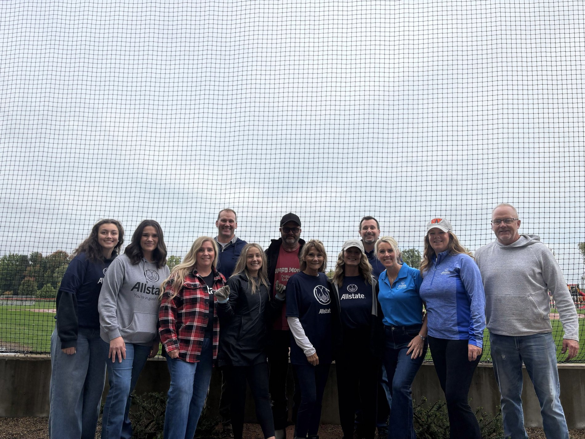Helping Hands Agents - 10/2026 - Community service -  volunteering to help local communities earn a Helping Hands grant sponsored by Allstate