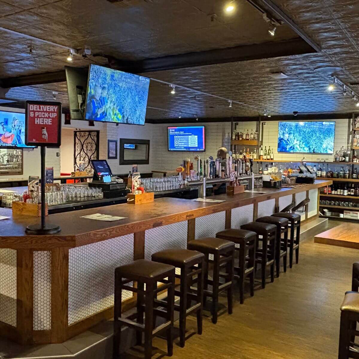 Elephant & Castle Seattle Restaurant