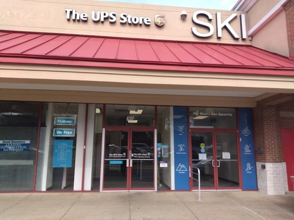 Facade of The UPS Store Falls Church