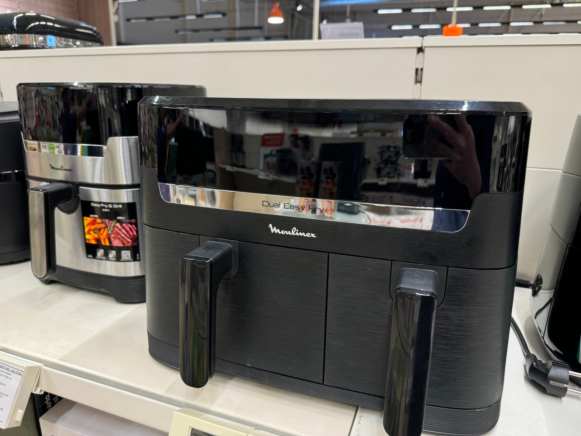 Friteuse sans huile Moulinex Dual Easy Fry Essential noire dans votre magasin boulanger st Quentin fayet