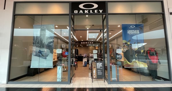 Oakley hot sale store finder