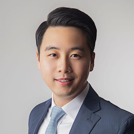 Photo of John Zhong 鍾先正, CFA®