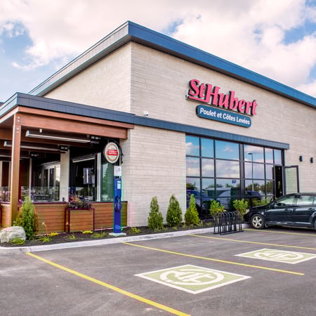 St-Hubert Restaurant et bar - Saint-Hyacinthe