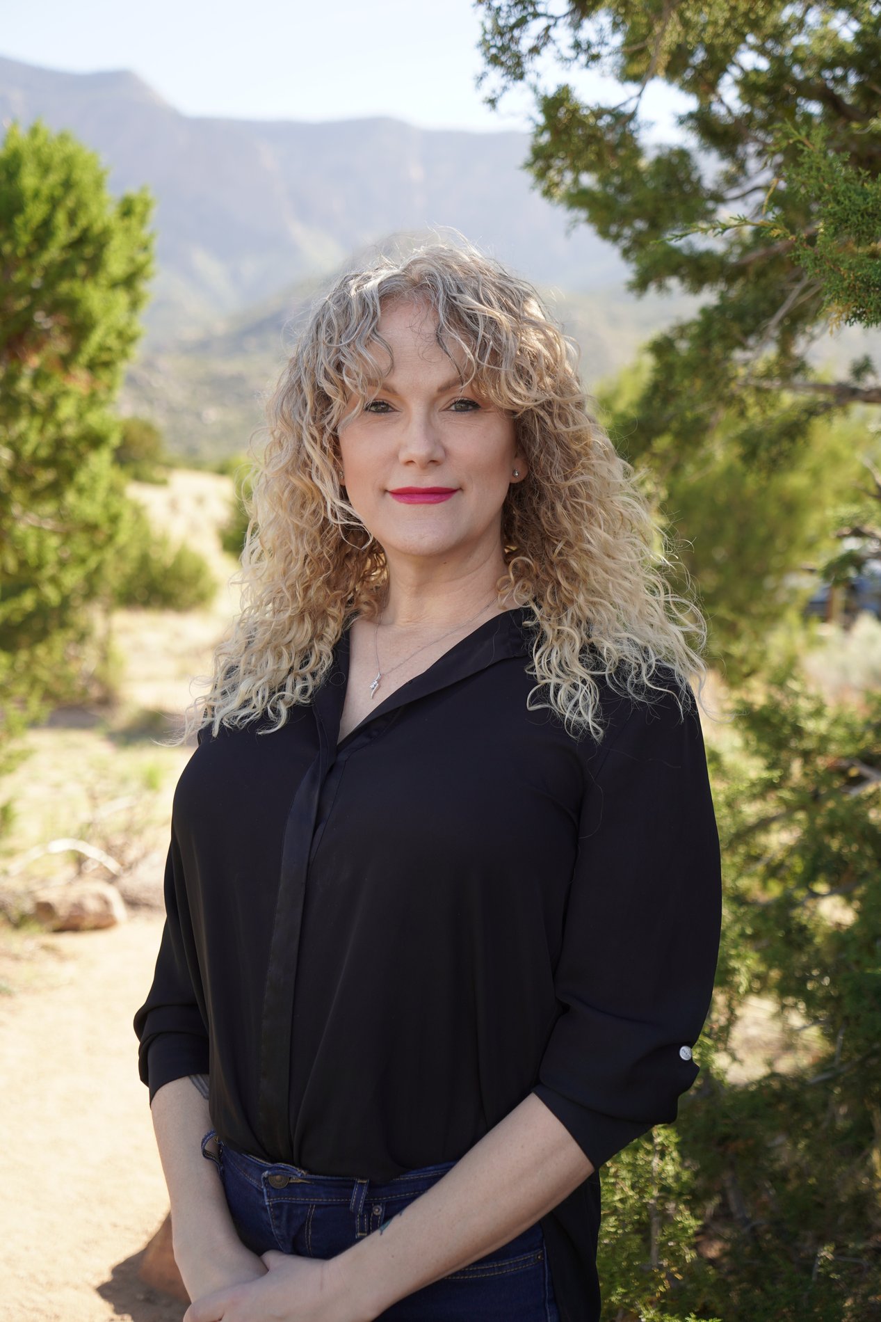 Eleoni Ness, Licensed Sales Agent