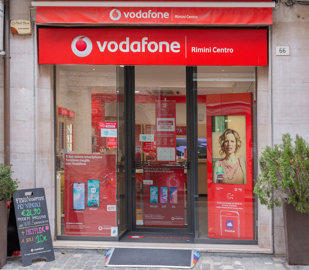 Vodafone Store | Via Giuseppe Garibaldi Rimini