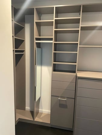 Walk-in closet with Cashmere finish