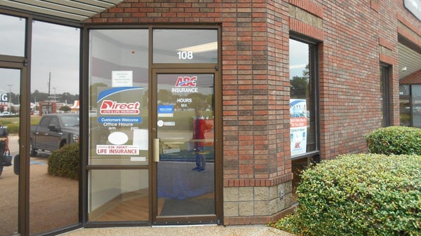 Direct Auto Insurance storefront located at  2533 Bert Kouns, Shreveport