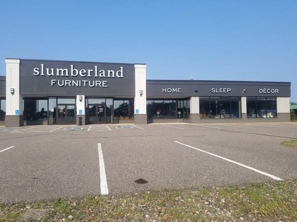 Brainerd - Baxter Slumberland Furniture exterior 2