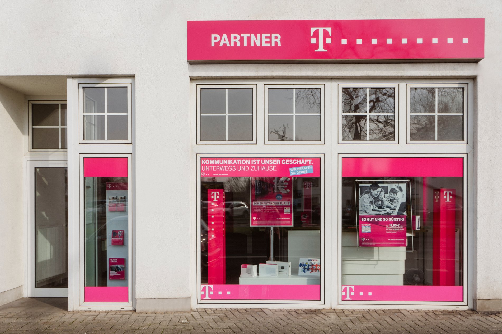 Store photo