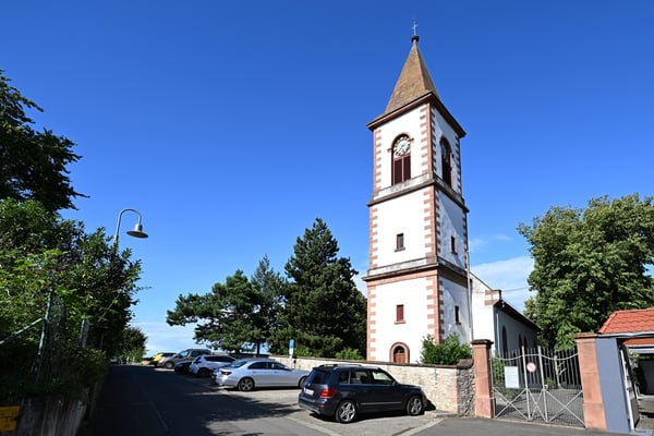 Evangelische Kirche Niederflörsheim (Foto: Ben Pakalski)