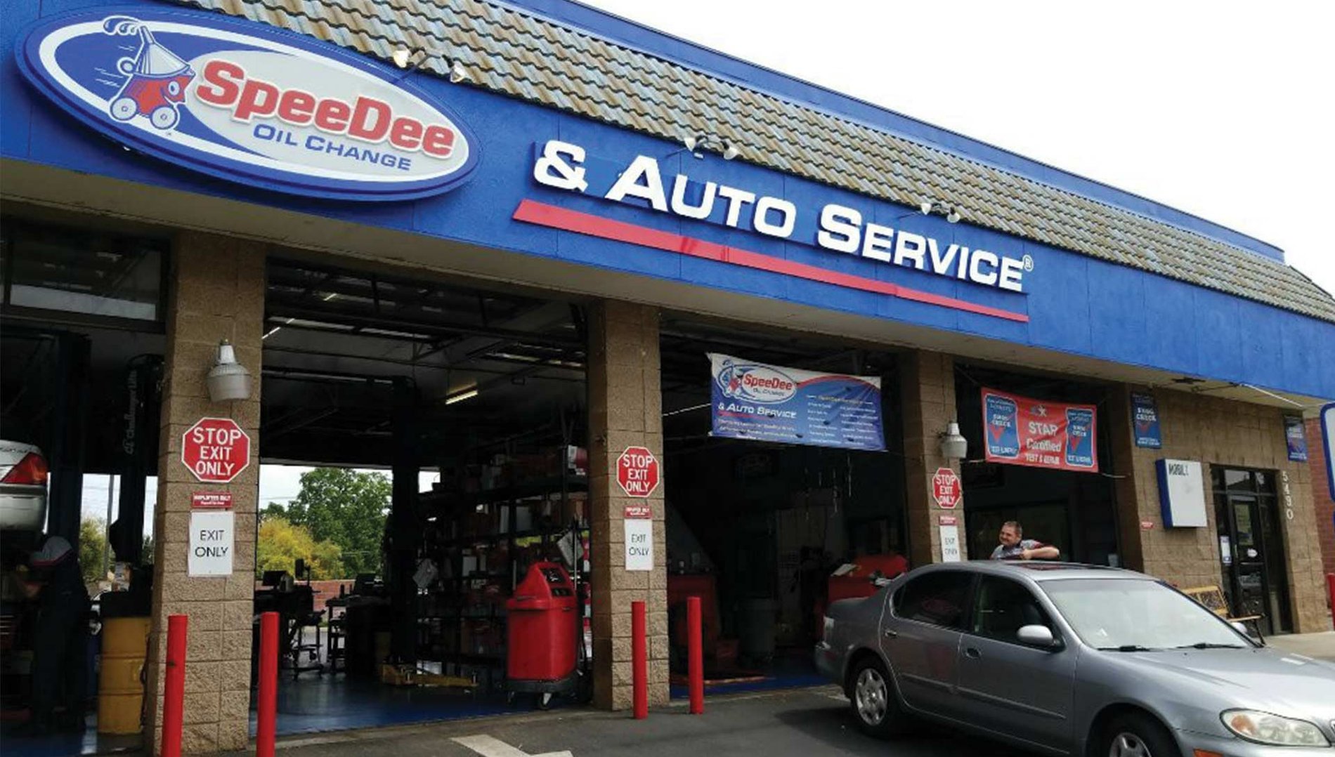 SpeeDee Oil Change & Auto Service In Fair Oaks, CA 95628 | 5490 Dewey Dr