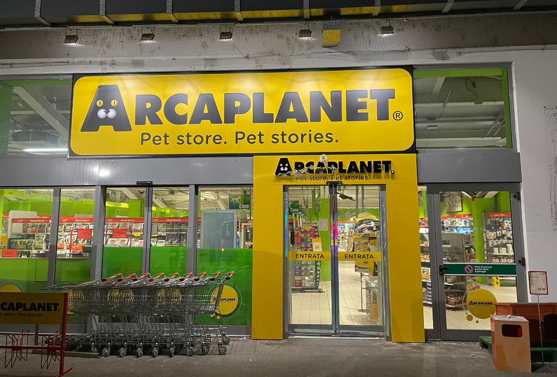 Arcaplanet Como Via Italia Libera, 27, Lombardia