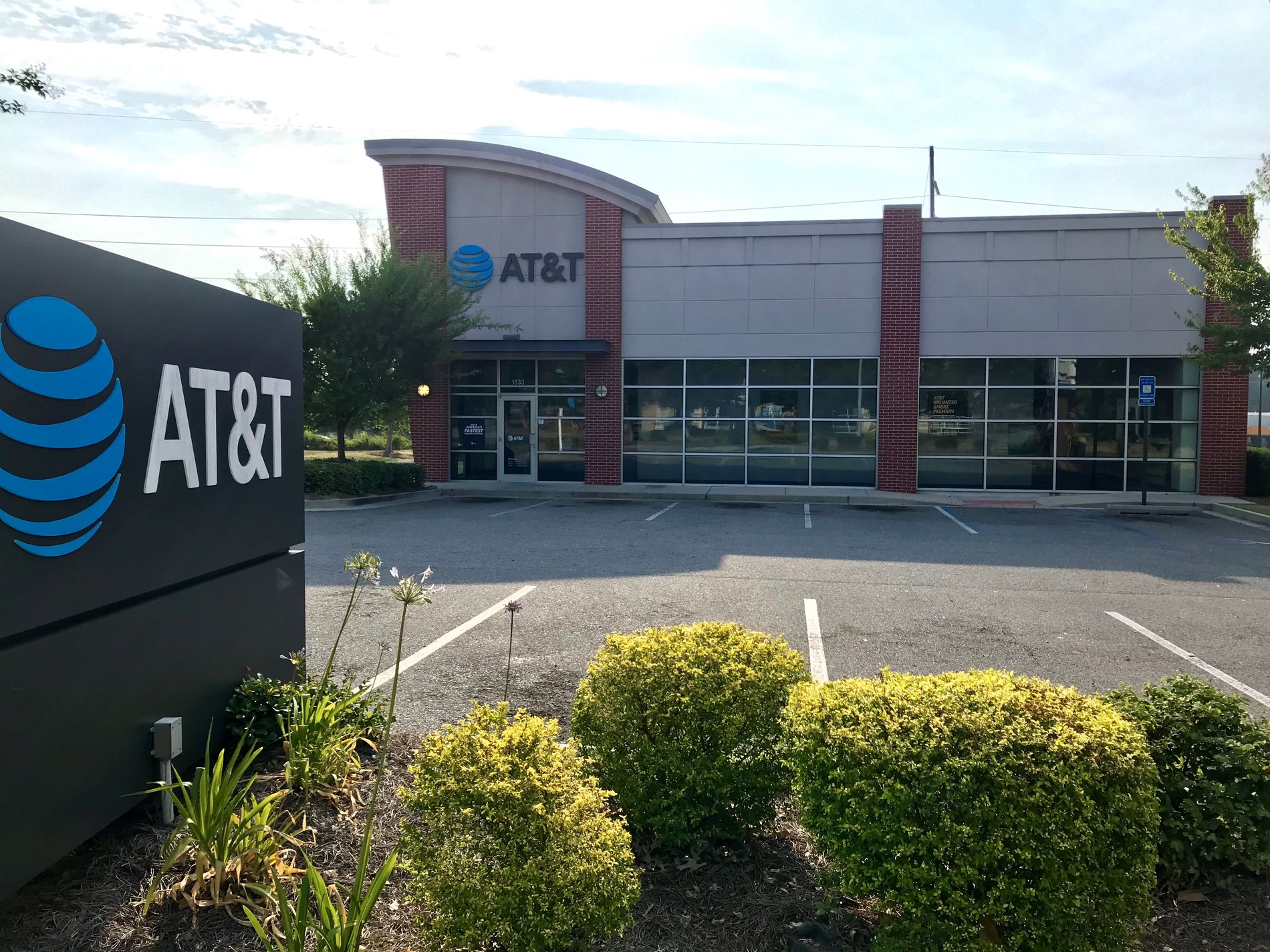 AT&T Store Valdosta Valdosta, GA iPhone & Samsung Deals!