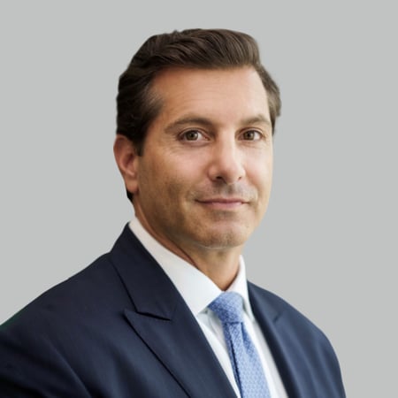 Thomas Derosa Advisor Headshot image