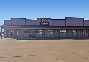 Pizza Ranch Store Front Photo