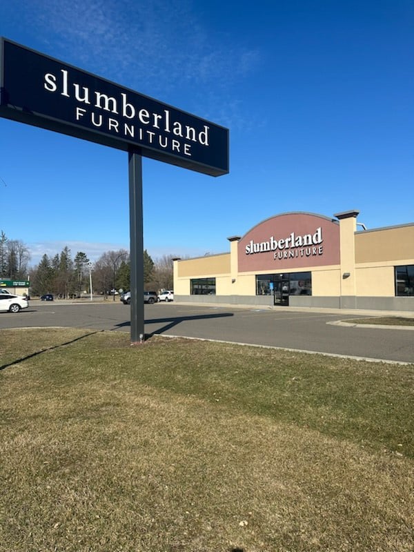 Grand Rapids Slumberland Furniture exterior 2