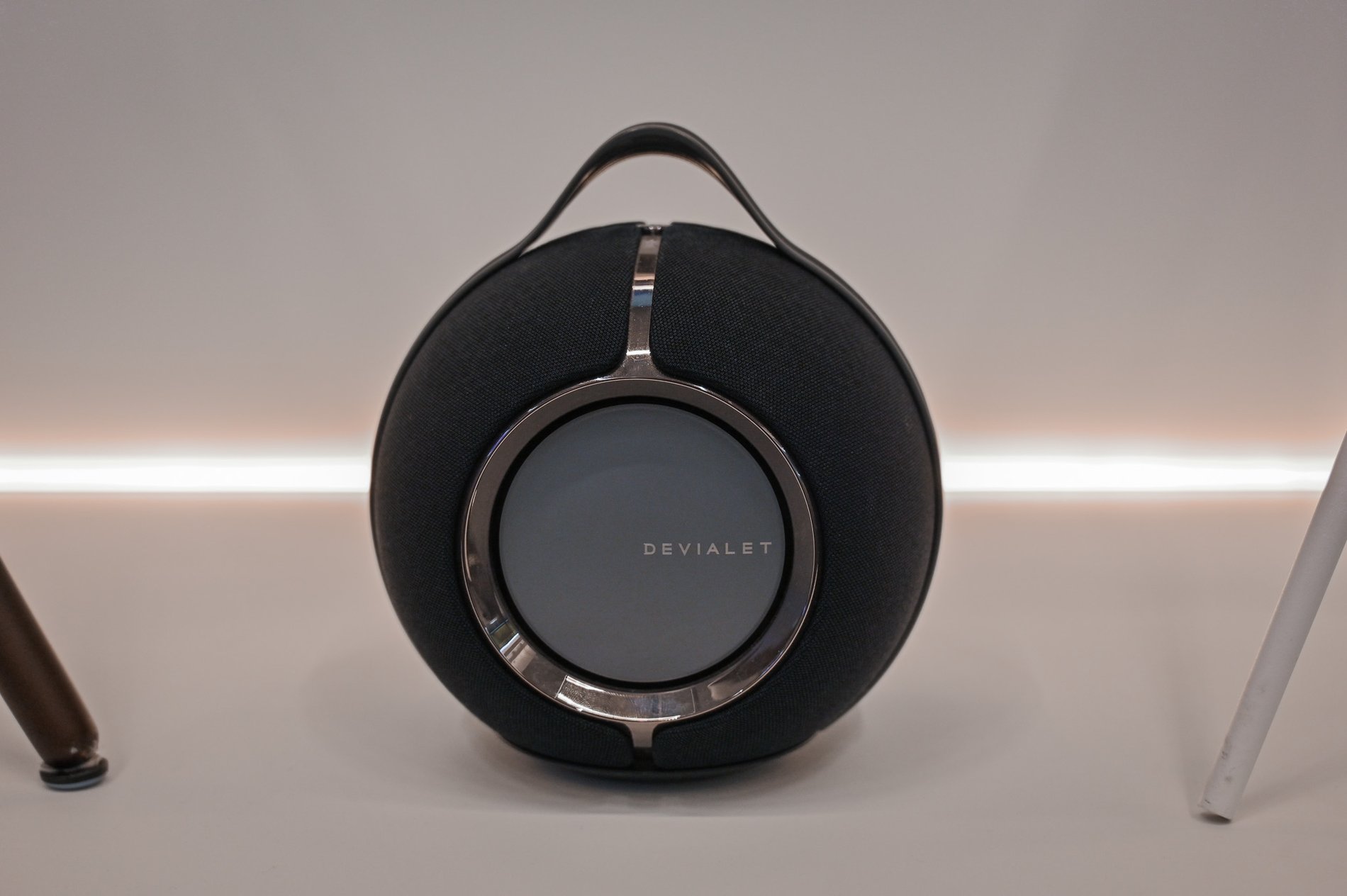 Enceinte portable Devialet Mania Noire chez Boulanger Toulon La Garde
