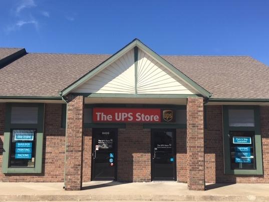 Exterior storefront image of The UPS Store #4004 in Belton, MO