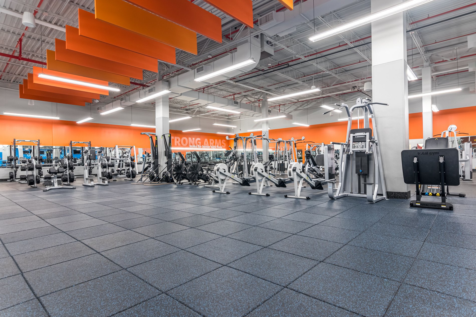 Blink Queens Village at 22005 Hillside Avenue, Queens, NY Blink Fitness