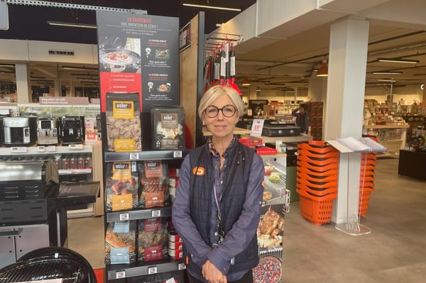 Laurence Animatrice commerce multimédia magasin Boulanger Bordeaux Mérignac